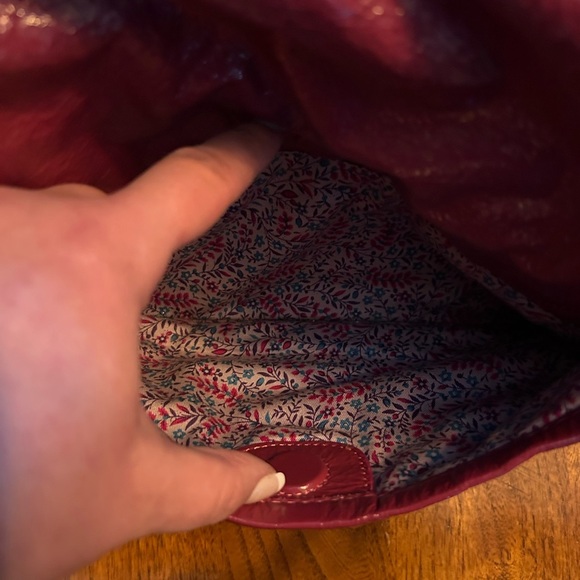 Marc Jacobs Purple Patent Leather Shoulder Bag - Picture 9 of 16